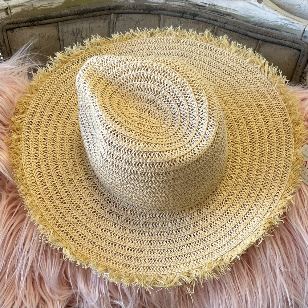 Papillon Blanc Cream Straw Hat with Fringe